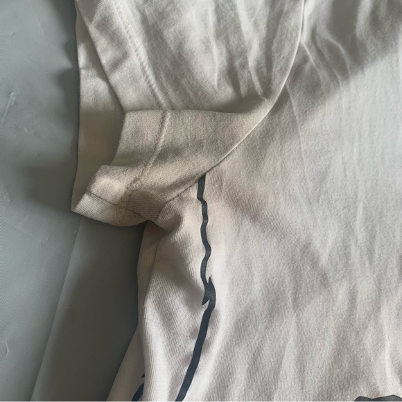 🏀 Toronto Raptors Women’s T-Shirt - Vintage Logo - Size MED  🏀 - Picture 10 of 13